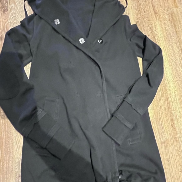 Lululemon Savana black wrap long sleeve - Picture 2 of 7